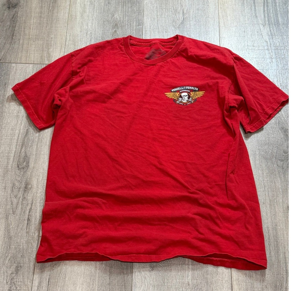 Powell Peralta Skateboards Mens Large Winged Ripper Red Graphic T-Shirt